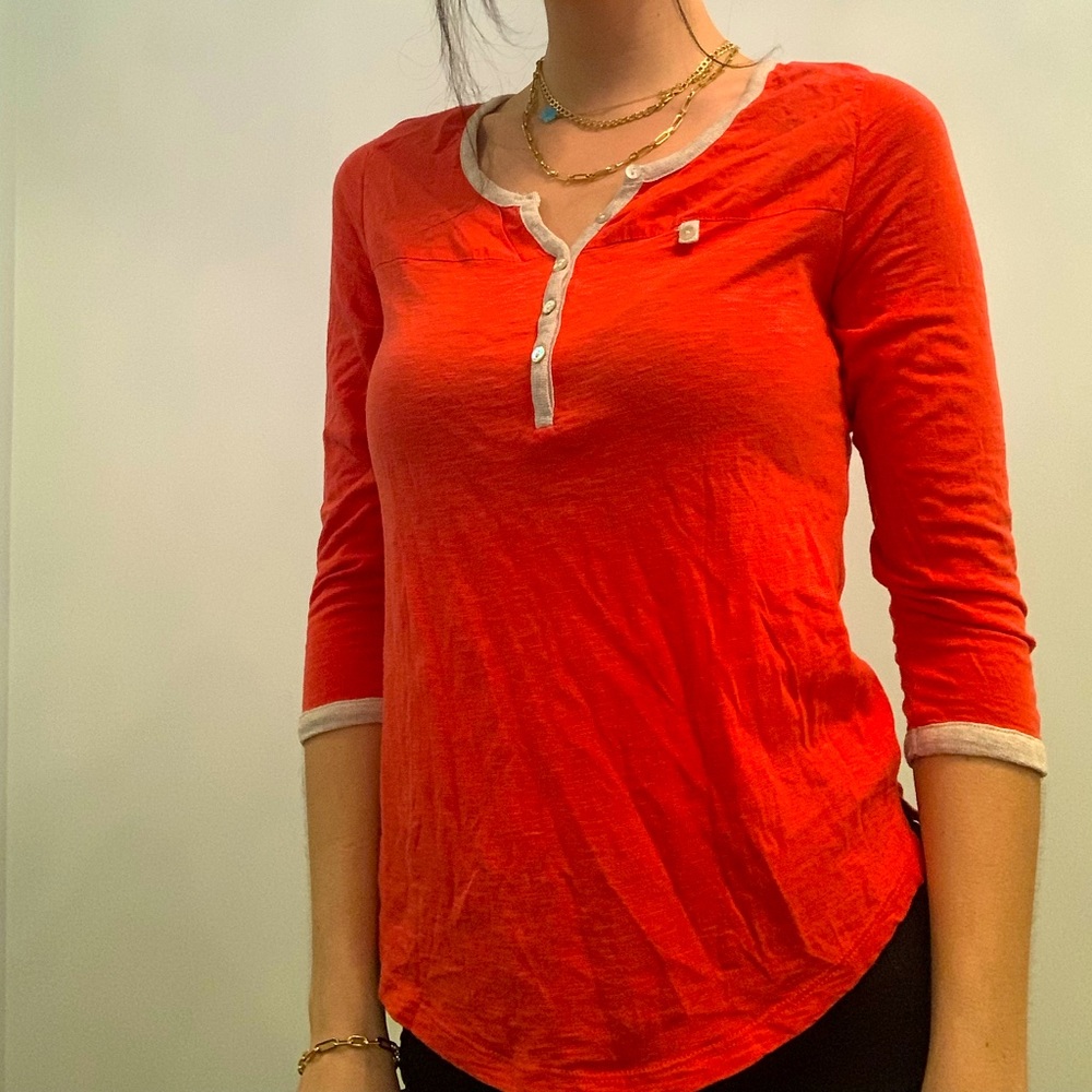 Orange 🍊 quarter sleeve top